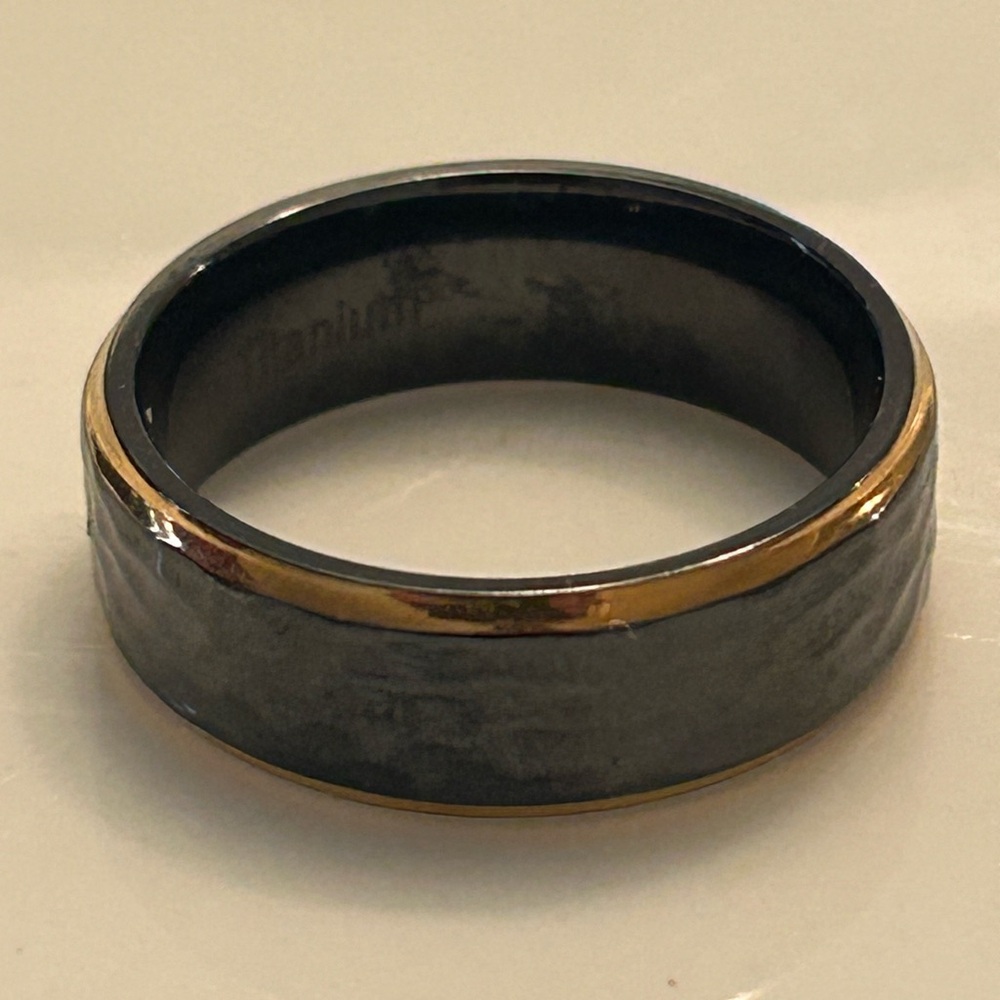 Black Titanium Band - Picture 6 of 6